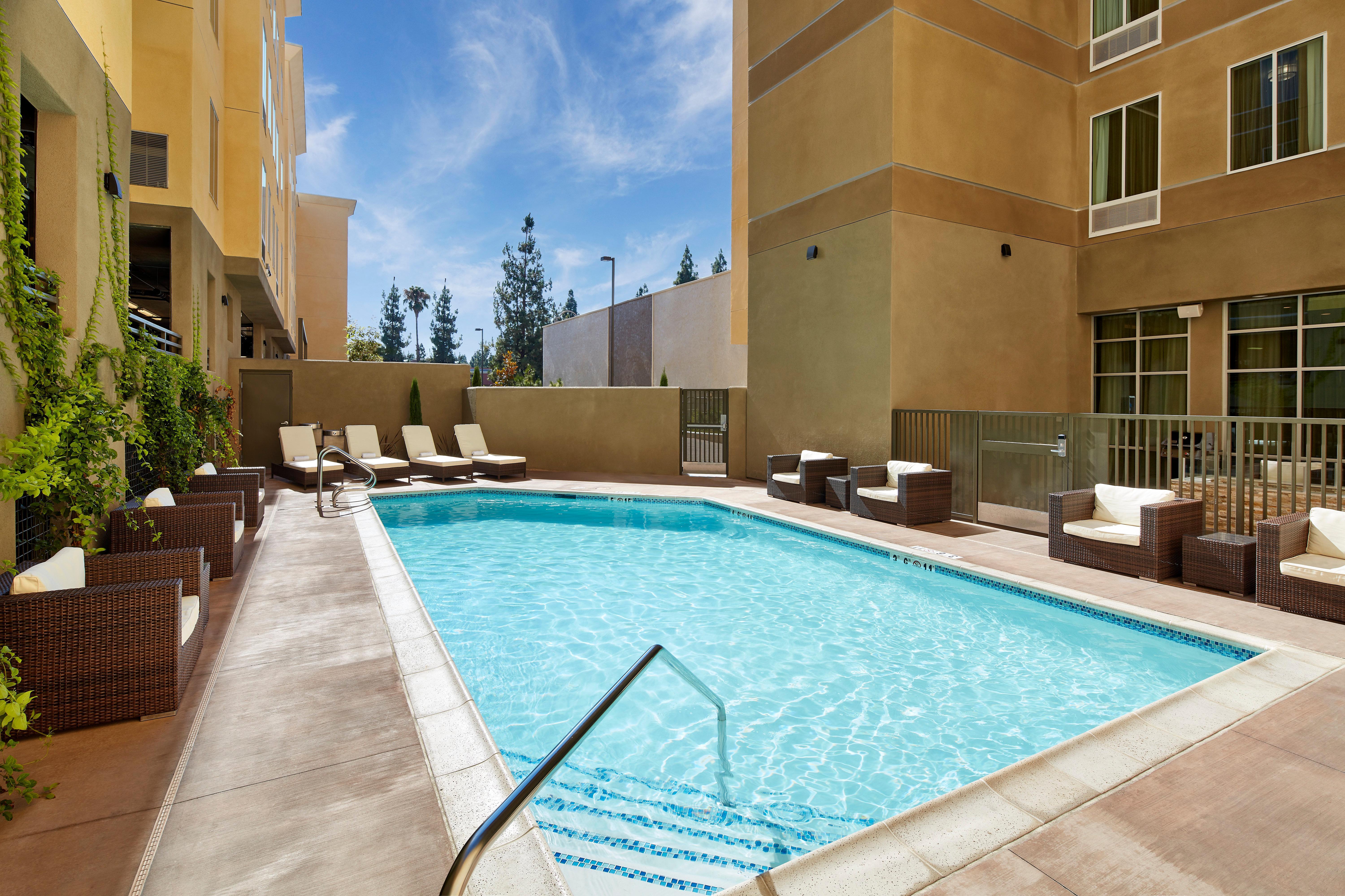 Staybridge Suites Anaheim At The Park By Ihg Esterno foto