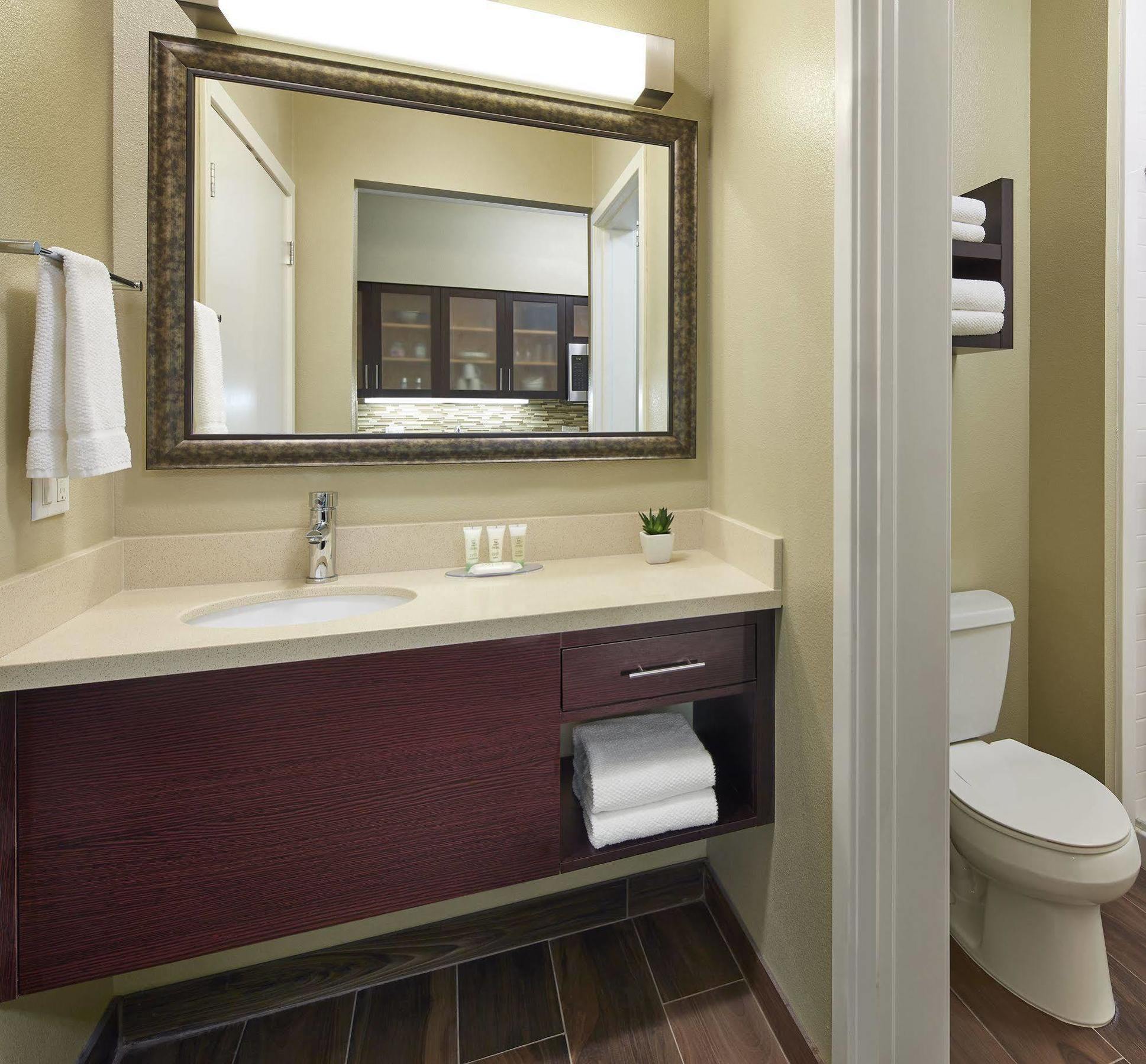 Staybridge Suites Anaheim At The Park By Ihg Esterno foto